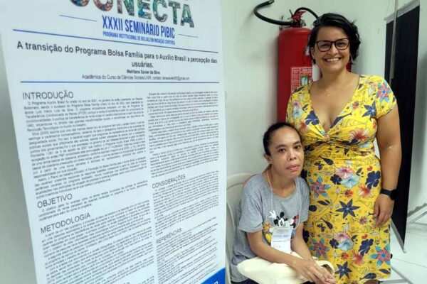 Aluna com paralisia cerebral marca história na UNIR ao defender monografia sobre inclusão