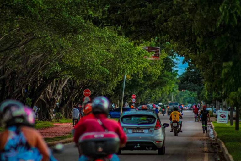 IPVA 2025 em Rondônia inclui benefícios fiscais para motoristas de aplicativos e proprietários de motos
