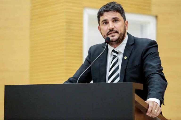 Deputado Jean Mendonça destina R$ 450 mil para Secretaria Municipal de Saúde