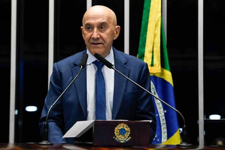 Confúcio Moura sobre 8 de Janeiro: ''Ato terrorista, como alguns dizem, e eu concordo''
