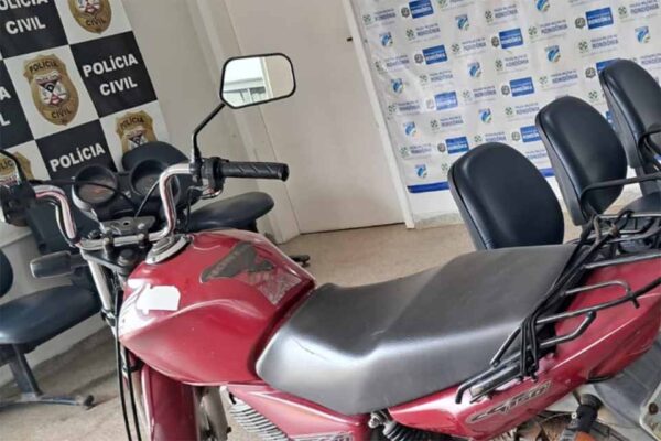 Motocicleta roubada em Ariquemes é localizada após denúncia à polícia; entenda o caso