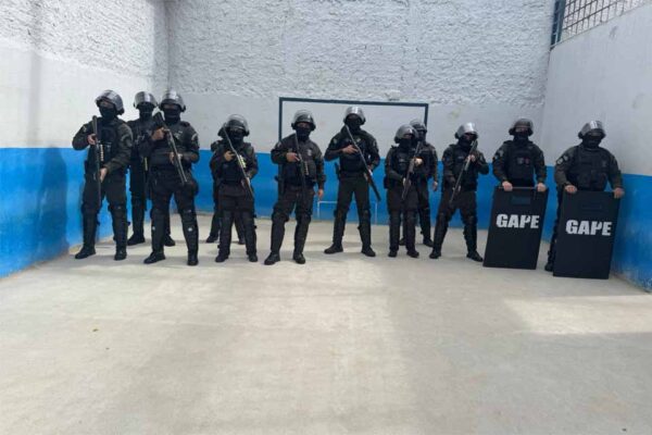 Operação em presídio de Ji-Paraná resulta na apreensão de celulares