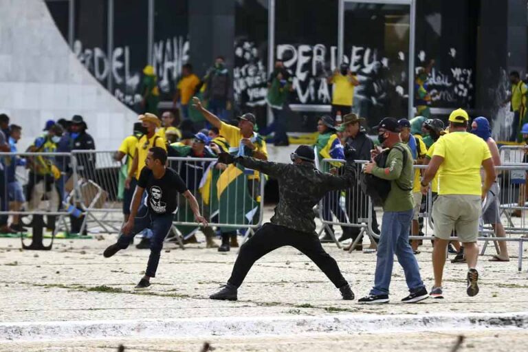 Deputados usam relato da esposa de preso de Rondônia do 8 de Janeiro para defender anistia