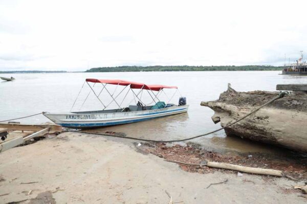 Aumento do nível do Rio Madeira traz risco para navegação em Porto Velho