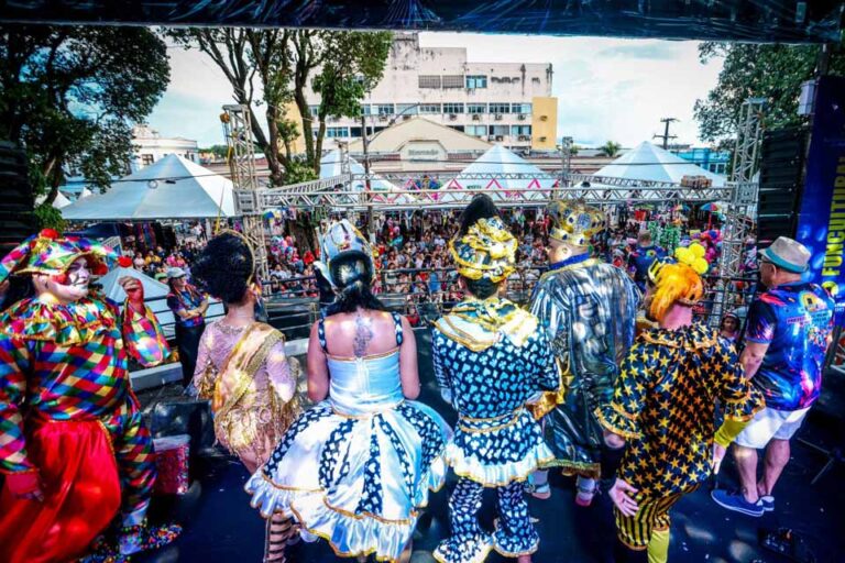 Programação dos desfiles de carnaval em Porto Velho: datas e alterações no trânsito