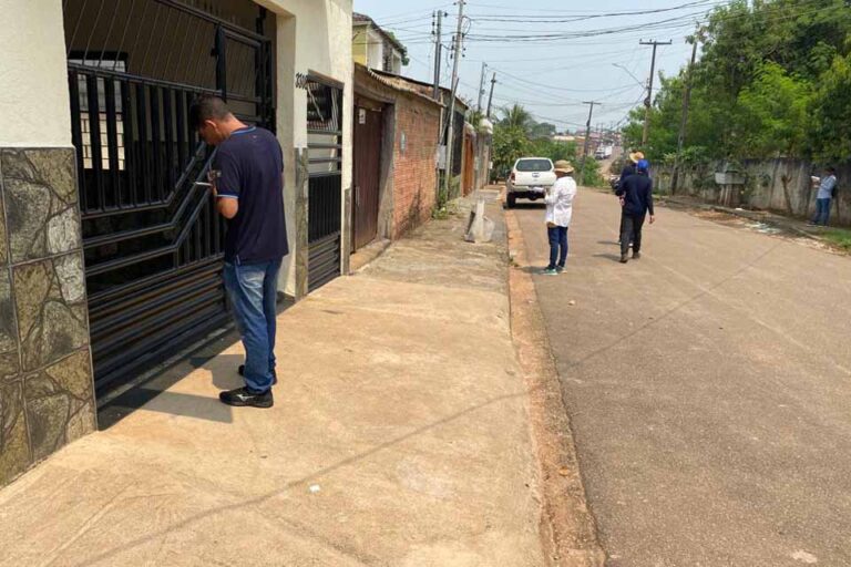 Moradores são orientados sobre documentação necessária para título definitivo