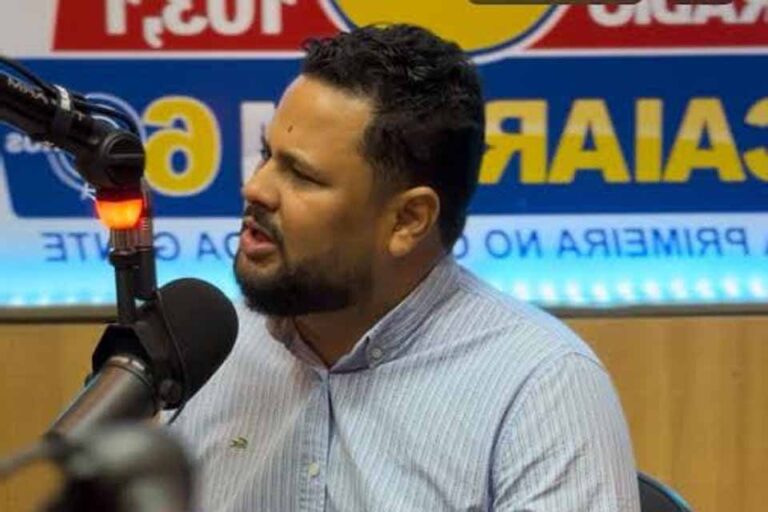 Samuel Costa critica oposição e defende legalidade do programa "Pé de Meia"