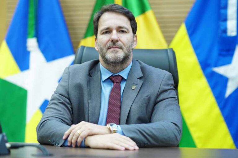 Ação urgente requerida para recuperação da RO-205: Deputado aponta deficiências e solicita intervenção imediata