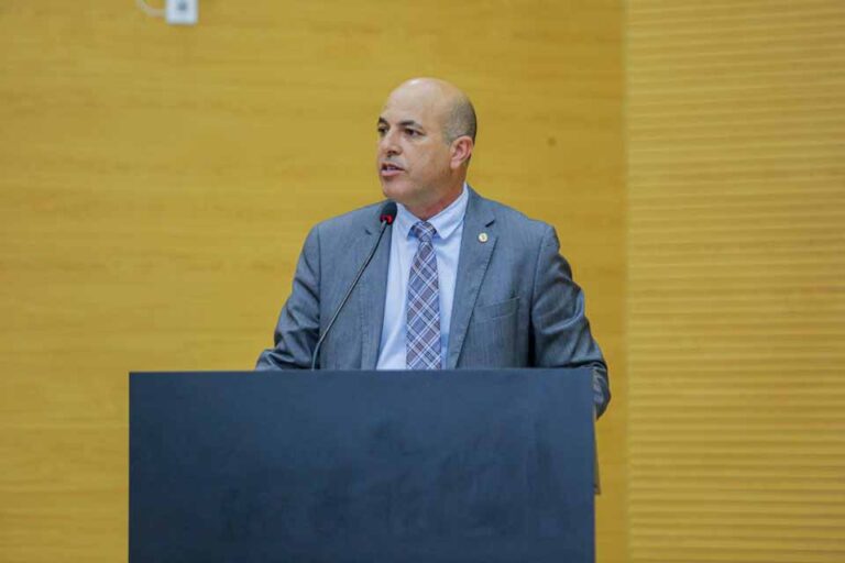 Deputado Ismael Crispin cobra maior atenção do governo para enfrentar crises e melhorar infraestrutura em Rondônia