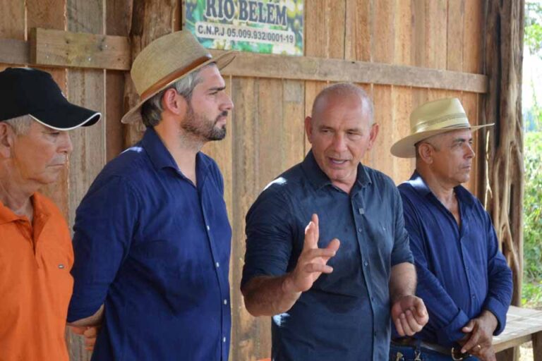 Equipamentos entregues à Aprurbe buscam fortalecer a produção agrícola de Machadinho do Oeste