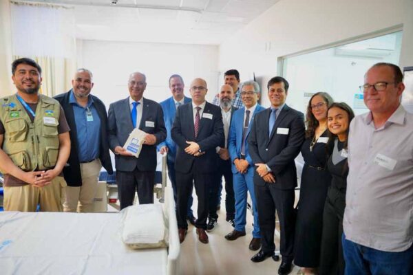 Autoridades do Judiciário e Ministério Público visitam o Hospital Regional de Guajará-Mirim para reconhecer os avanços na saúde pública