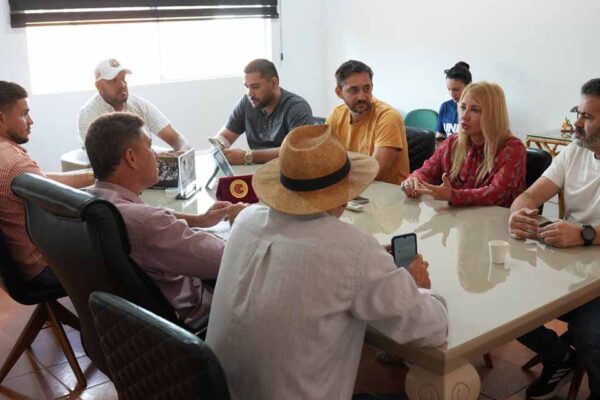 Deputada Ieda Chaves anuncia R$ 3 milhões em recursos para Espigão do Oeste durante visita oficial