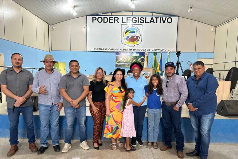 Sílvia Cristina visita Candeias do Jamari e debate parcerias com lideranças municipais