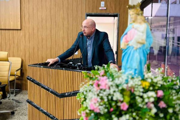 Presidente da Câmara conduz sessão em honra à padroeira de Porto Velho