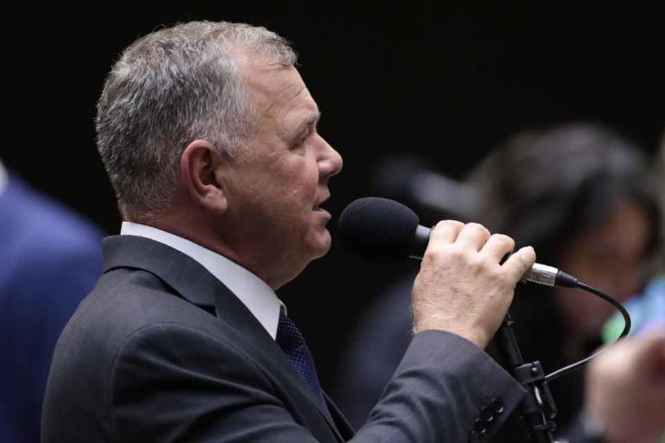 Congresso aprova instalação da CPMI do INSS; Lúcio Mosquini declara apoio e promete responsabilização