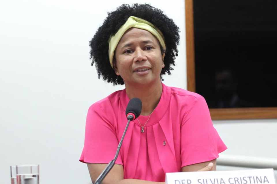 Sílvia Cristina participa de encontro sobre ovinocultura e destaca investimento de R$ 2 mi