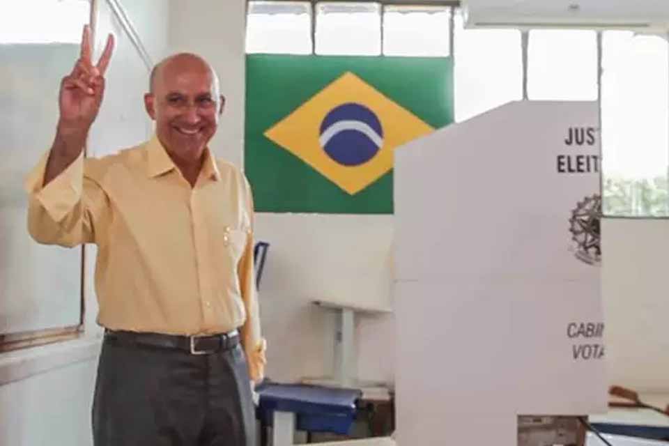 Em artigo reflexivo, Confúcio Moura acena para 2026: ‘Vamos para a campanha?’