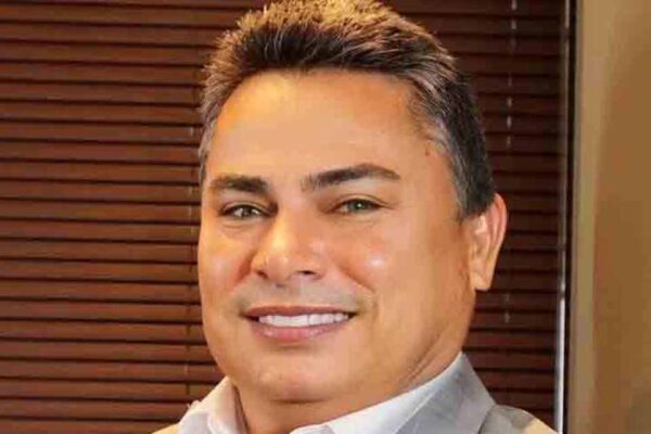 Ex-deputado Cláudio Carvalho tem multa de R$ 4 mil mantida pelo TRE-RO por derrame de santinhos