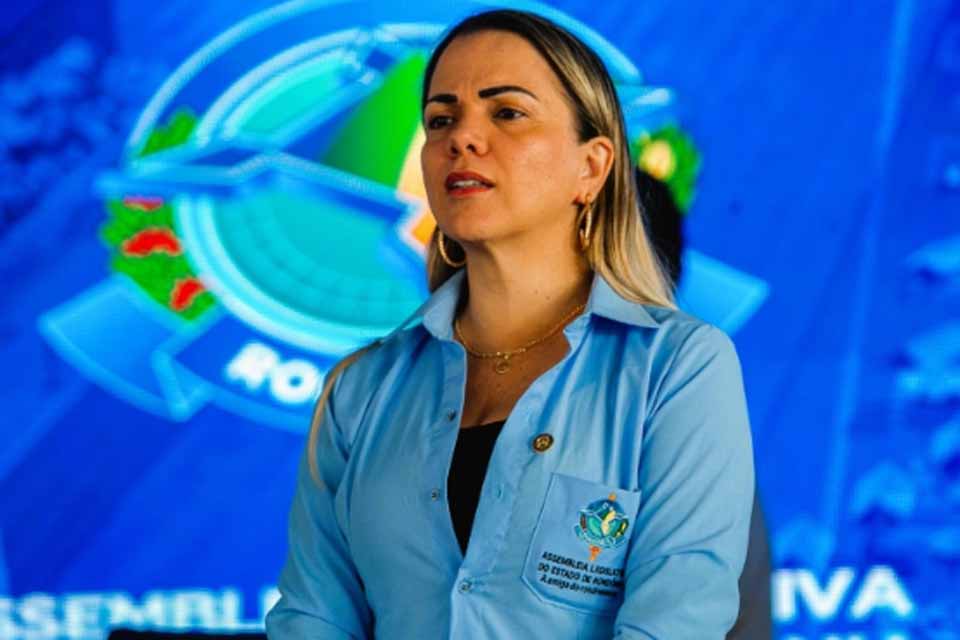 Cláudia de Jesus vota por fiscalização ambiental com foco em produtores de Rondônia