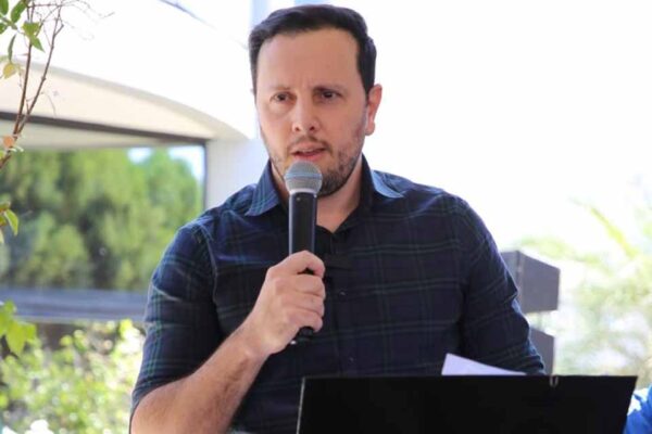 TRE-RO mantém multa de R$ 10 mil a prefeito de Vilhena por desobediência a ordem judicial