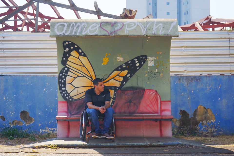 CINE RO realiza sessões de cinema ao ar livre em praça e comunidade de Rondônia