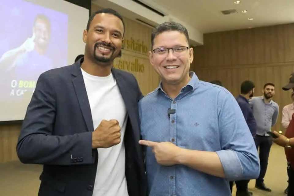 “Acaba de libertar minha alma”, diz ex-secretário após ser elogiado pelo governador; ele sustenta inocência após prisão de 2024