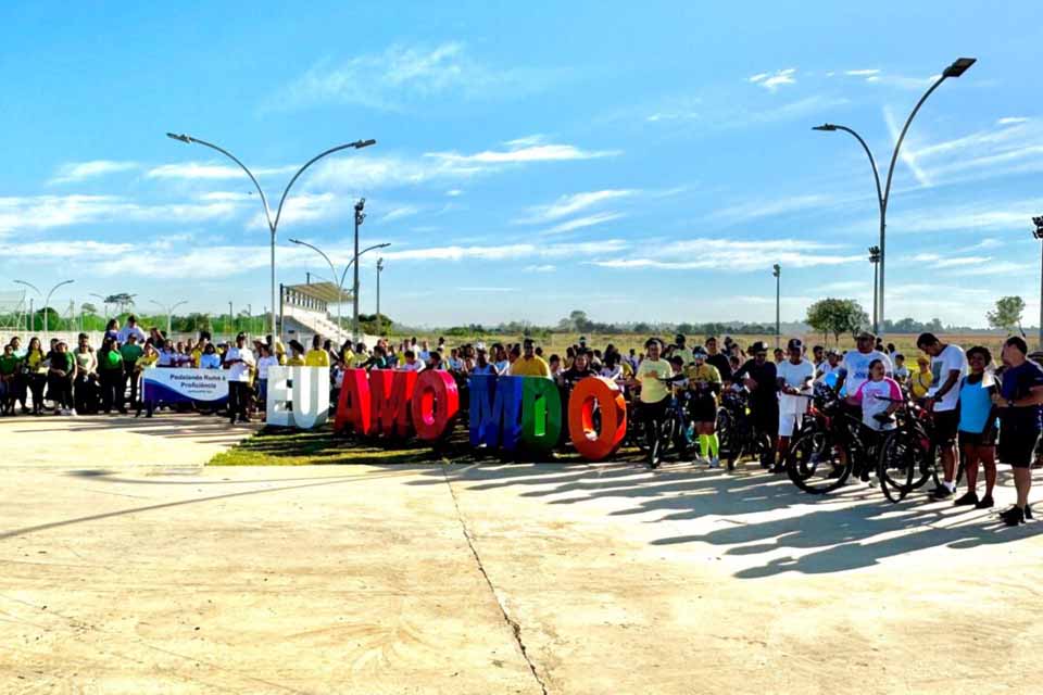 Passeio ciclístico reúne comunidade em Machadinho d’Oeste em ação para avaliações educacionais