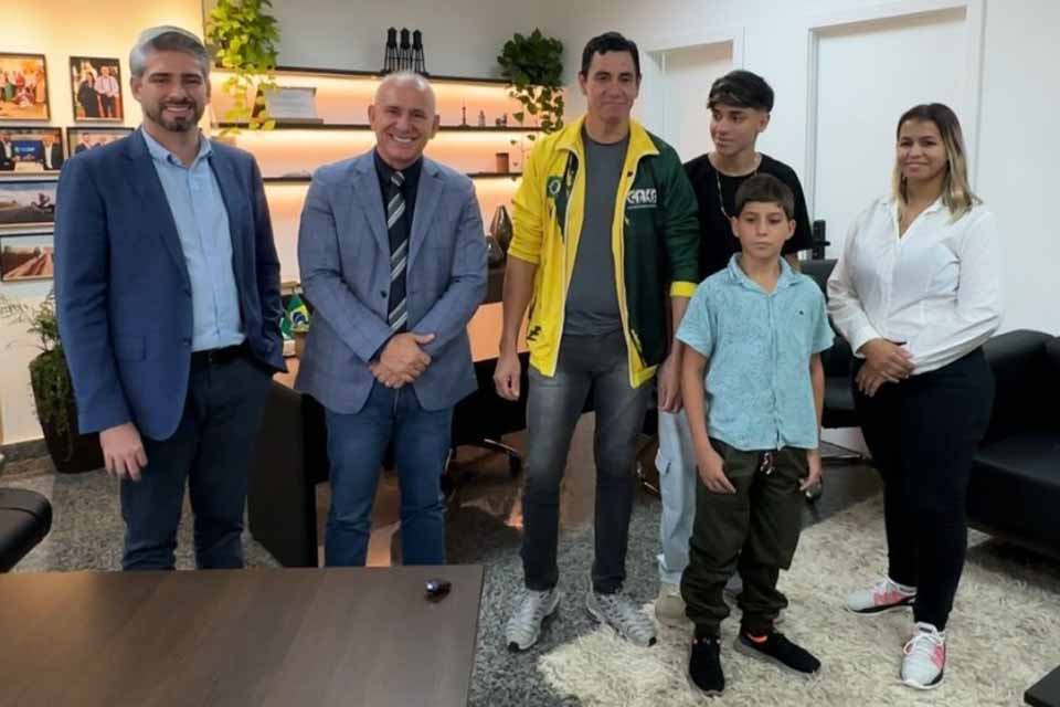 Atletas de Rondônia participam da Copa do Brasil de Karatê com apoio de Ezequiel Neiva