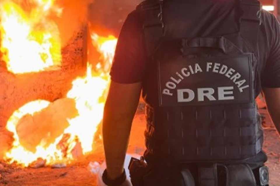 PF incinera cerca de duas toneladas de drogas em Rondônia