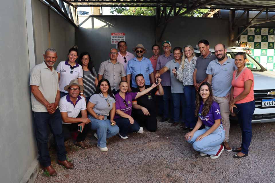 Veículos são entregues à Unicafes-RO com recursos de emenda parlamentar de R$ 300 mil