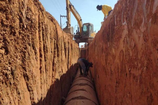 Prefeitura executa obra de drenagem profunda em trecho da avenida Raimundo Cantuária