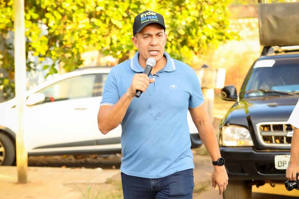 Deputado visita bairro Nacional, ouve moradores e encaminha demanda sobre erosão a órgãos públicos