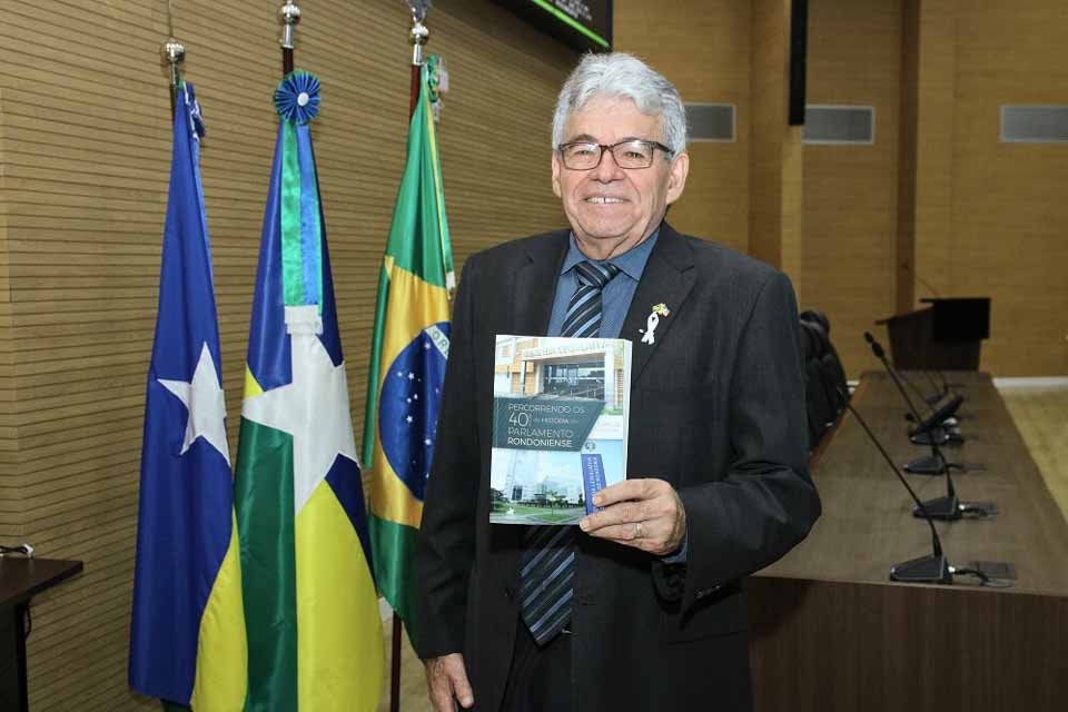 Livro retrata quatro décadas da atuação legislativa em Rondônia
