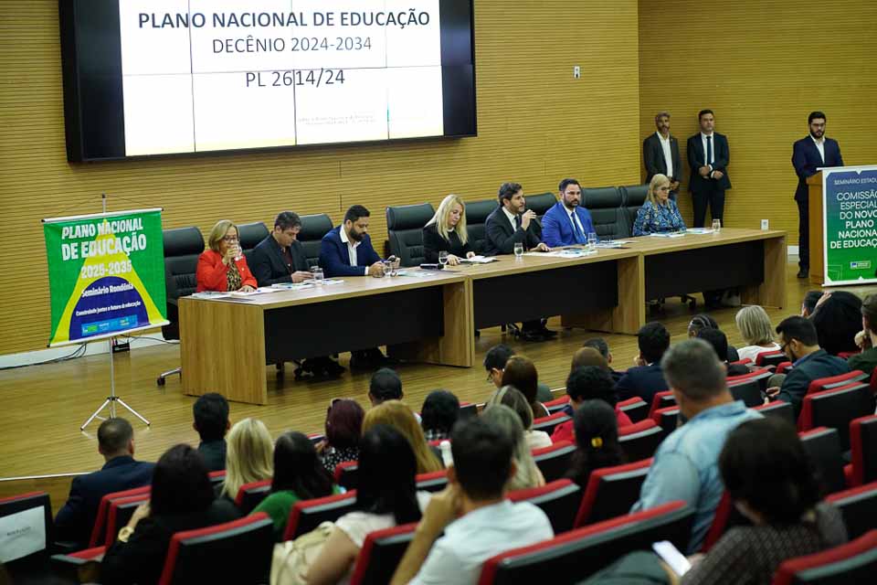 Assembleia Legislativa de Rondônia realiza seminário sobre o Plano Nacional de Educação