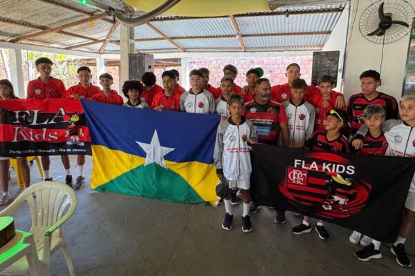 Deputado viabiliza viagem de jovens de Rondônia para testes no Flamengo