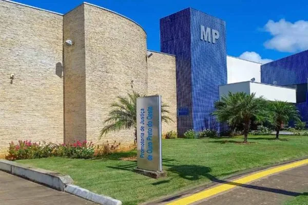 Ministério Público consegue decisão para internação de adolescentes ligados a facção criminosa em Ouro Preto do Oeste