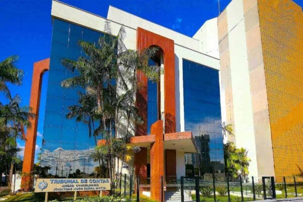 TCE-RO aponta omissão de concursos na SEDUC e determina alerta formal à secretária de Educação