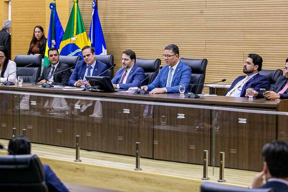 Assembleia Legislativa reabre trabalhos com presença do governador e foco na cooperação entre instituições