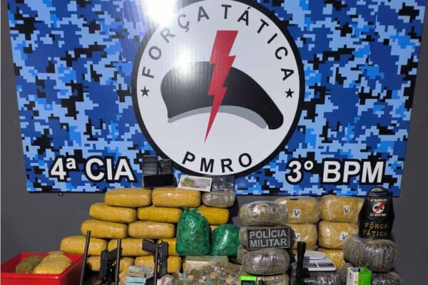 PM de Rondônia apreende mais de 45 kg de drogas e armas em operação em Cerejeiras