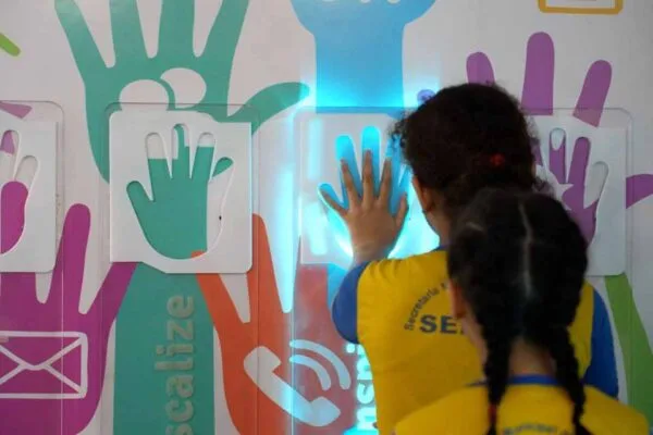 Museu itinerante apresenta exposição “Lixúria” em Porto Velho