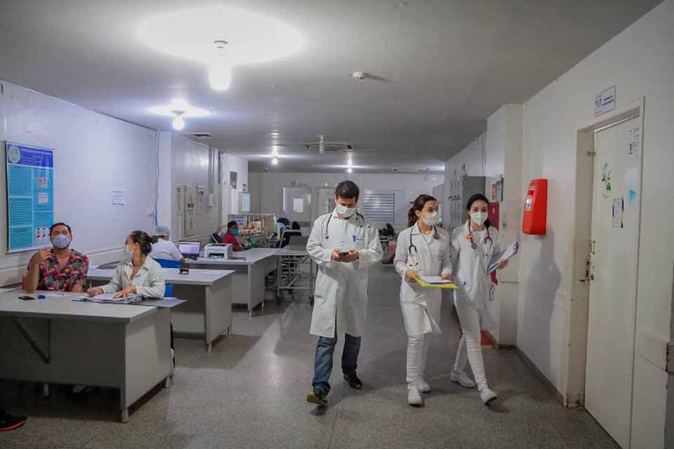 <div style="
                font-size: 18px;
                font-weight: bold;
                color: #0073aa;
                margin-bottom: 5px;
                text-transform: uppercase;
            ">EQUIPE MULTIDISCIPLINAR</div>Hospital Infantil Cosme e Damião mantém atendimento especializado para crianças em Rondônia