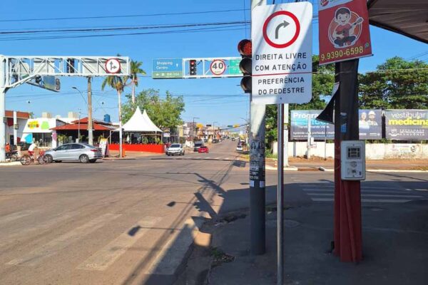 Porto Velho testa faixa de conversão à direita livre em cruzamento da Calama com Guaporé