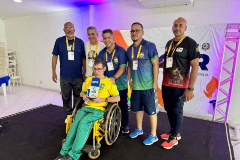 Atleta rondoniense é homenageado no encerramento da fase estadual paralímpica do Joer 2025