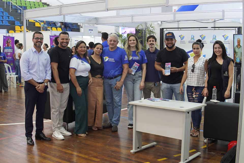 Escola do Legislativo apresenta cursos no 1º Feirão do Emprego e Empreendedorismo em Porto Velho