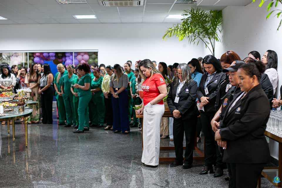 <div style="
                font-size: 18px;
                font-weight: bold;
                color: #0073aa;
                margin-bottom: 5px;
                text-transform: uppercase;
            ">MULHERES NA POLÍTICA</div>Mulheres ocupam posições de liderança nos bastidores da Assembleia Legislativa de Rondônia