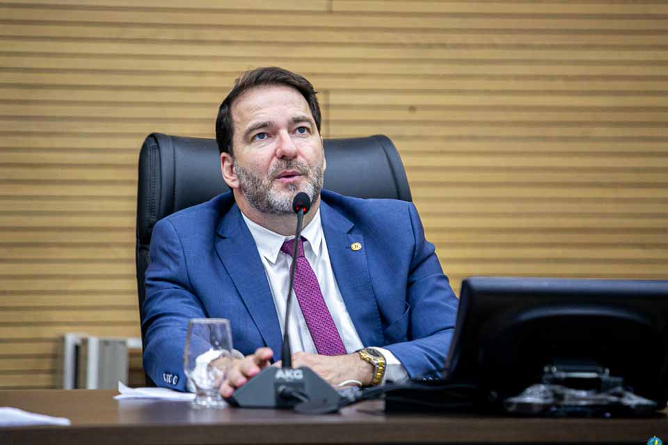Deputado solicita pavimentação da Rua Estrada de Ferro Madeira-Mármore em Porto Velho