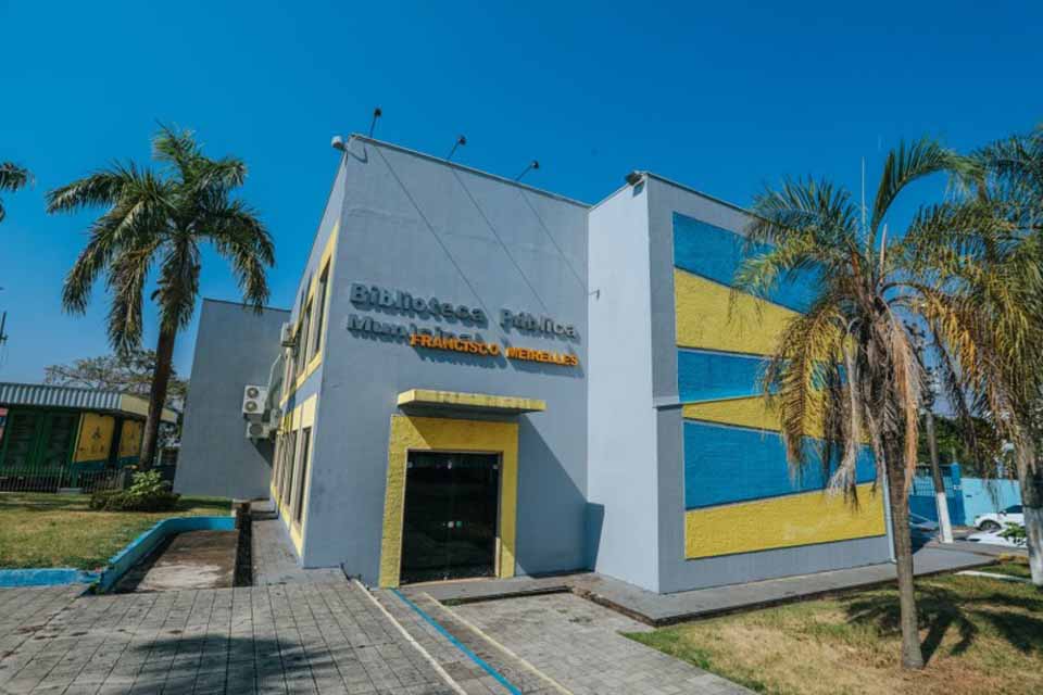 Biblioteca Municipal Francisco Meireles completa 50 anos com programação especial e modernização