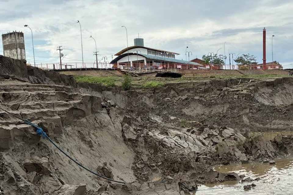 Desbarrancamento no Cai N’água mobiliza Defesa Civil e Seinfra em Porto Velho