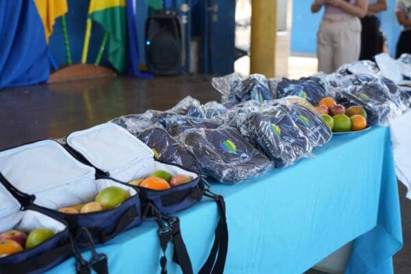 Porto Velho implementa projeto-piloto “Lanche Extra” para ampliar oferta de alimentos nas escolas