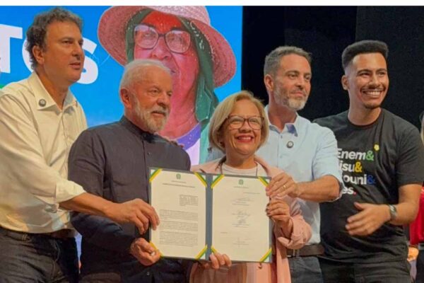 Prefeito assina contrato para construção do primeiro Hospital Municipal Universitário de Porto Velho